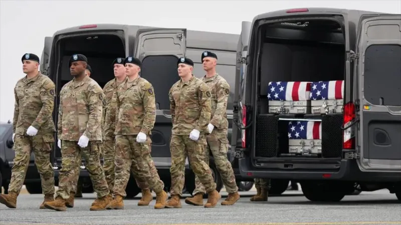 En EEUU critican muerte de sus soldados en “guerra ilegal” de Trump contra Irán