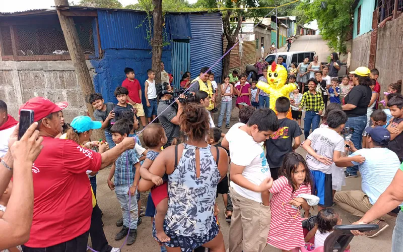 Niñez del barrio Milagro de Dios celebra la alegría de vivir en paz