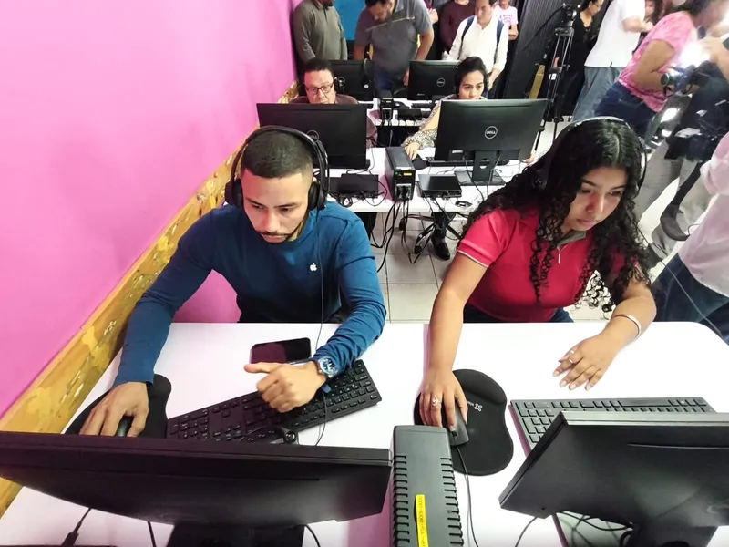 Inicia capacitación lingüística a 250 servidores públicos de todo el país