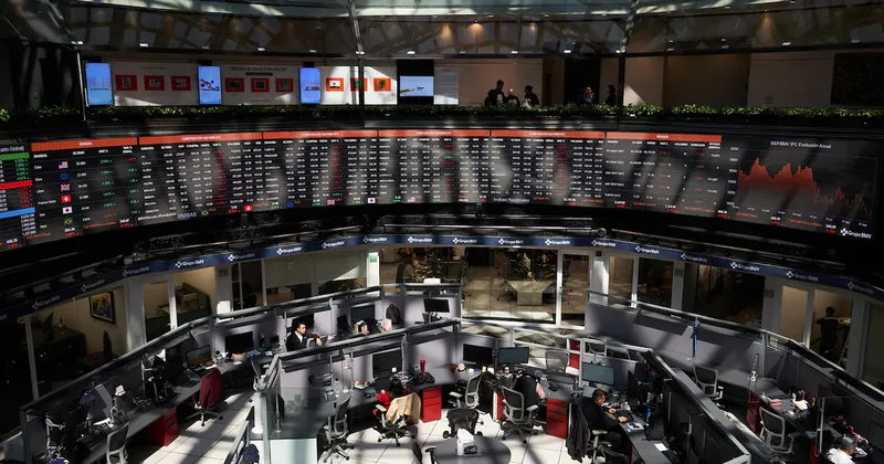 Financiera Adventus Capital realiza la primera emisión simplificada de deuda en la Bolsa Mexicana