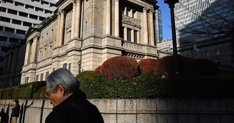 Banco de Japón lleva las tasas a máximos de 30 años y abre la puerta a más subidas