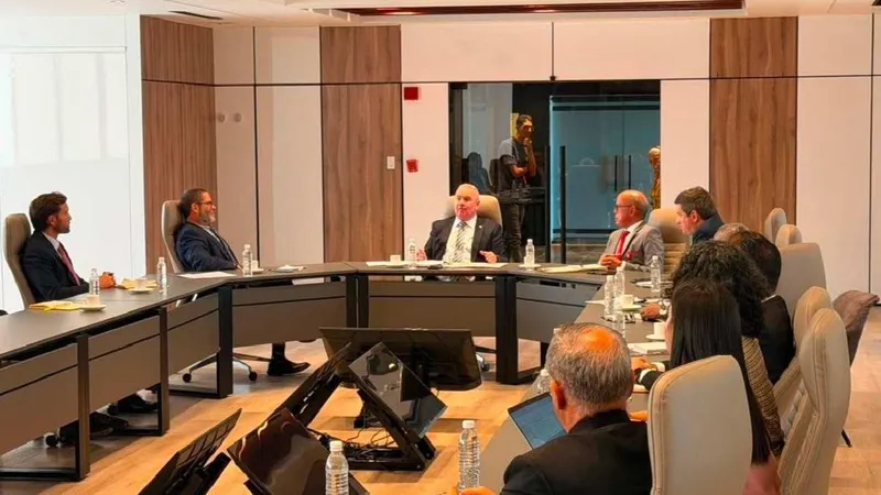 Gobierno y Shell coordinan fase de ejecución del proyecto gasífero Campo Dragón