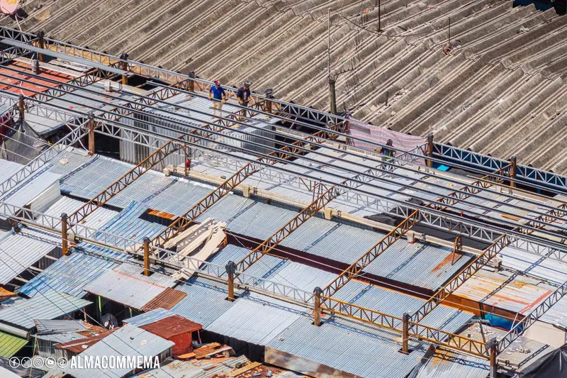 Avanza nueva fase de construcción de galerón de aves y perecederos en el Mercado Oriental