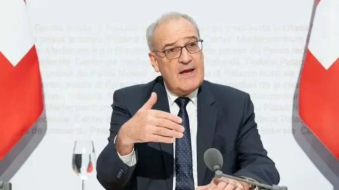 Dimitió el presidente de Suiza