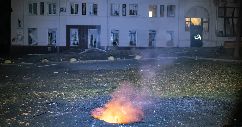 Ataques de Rusia causan cuatro muertos en Ucrania y dañan un centro de datos en Kiev