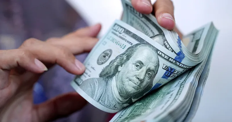 El dólar cae con fuerza tras señales de Trump sobre un posible acuerdo con Irán