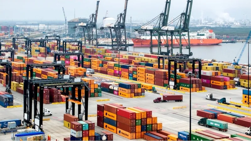 EEUU prepara nuevos aranceles contra 60 países: ¿cómo afectarán a Latinoamérica?