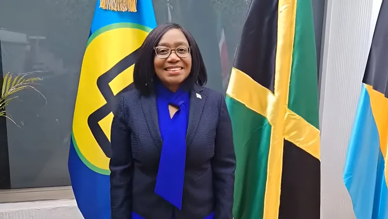 Nicaragua recibe copias de estilo de la nueva embajadora de Jamaica