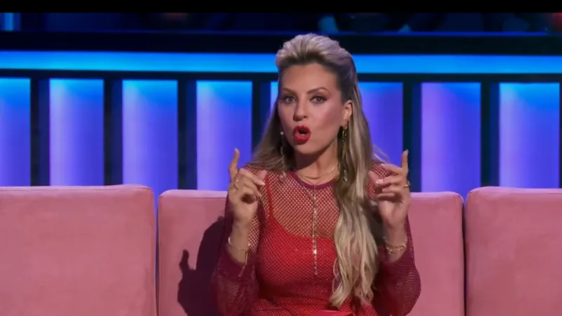 Mariana Ochoa acusa a dos mujeres de La Casa de los Famosos de tenerle envidia