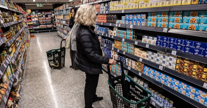 Confianza del consumidor en EE.UU. cae en mayo por alza de precios ligada a la guerra con Irán