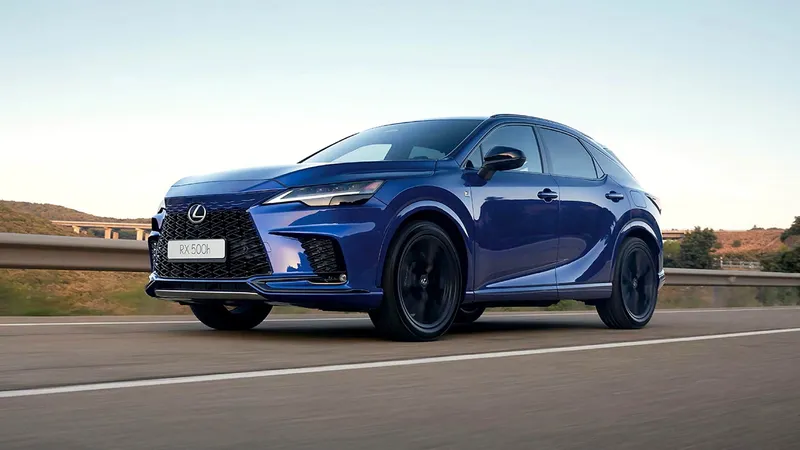 Nuevo Lexus RX 2027: diseño renovado, pantalla de 14 pulgadas y hasta 86 kilómetros de autonomía eléctrica