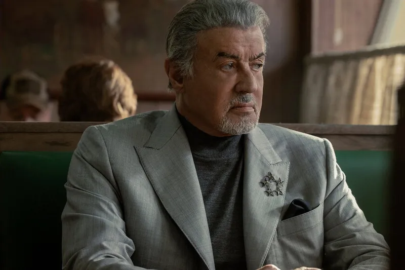 Sylvester Stallone: "Por supuesto que es nepotismo, idiota". Ha enchufado a su hija en su serie y no piensa pedir perdón