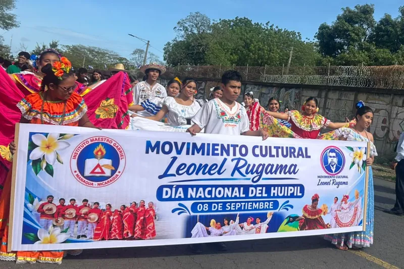 Estudiantes del Colegio Maestro Gabriel conmemoran la Batalla de San Jacinto