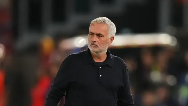 Ojo a la reacción de Mourinho tras el error de Vinicius en el 2-1 de la Roma