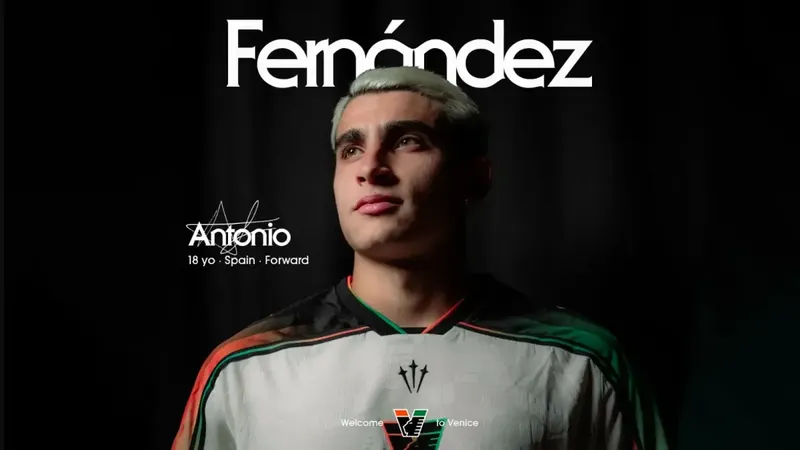 Oficial: Toni Fernández, al Venecia con diferencias en los comunicados