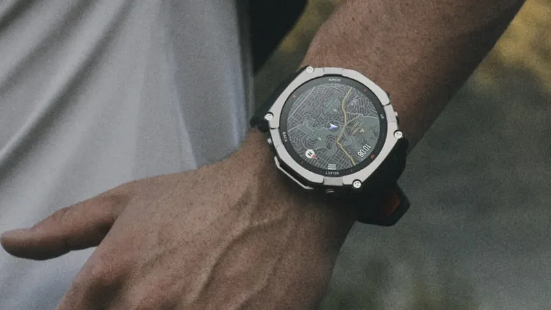 El mejor reloj de Amazfit que compite con Garmin en batería, resistencia y funciones está rebajado en PcComponentes
