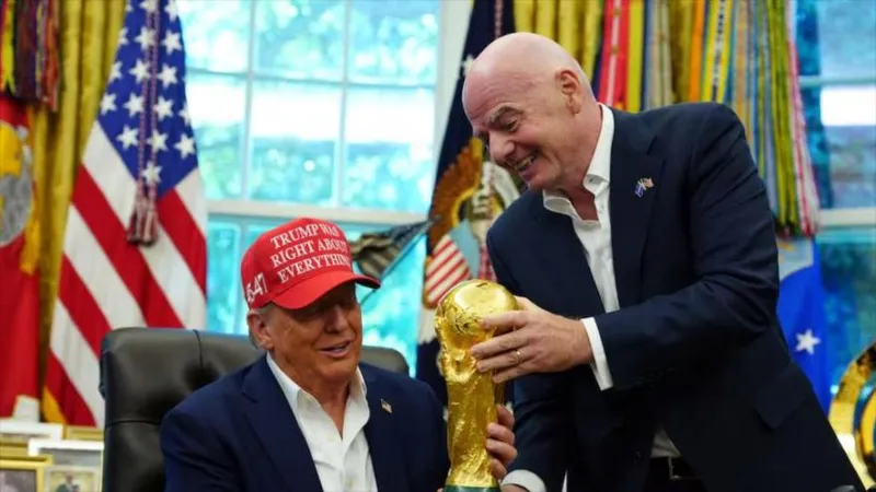 Escándalo en Mundial: Trump pidió a FIFA quitar tarjeta roja a crack de EEUU