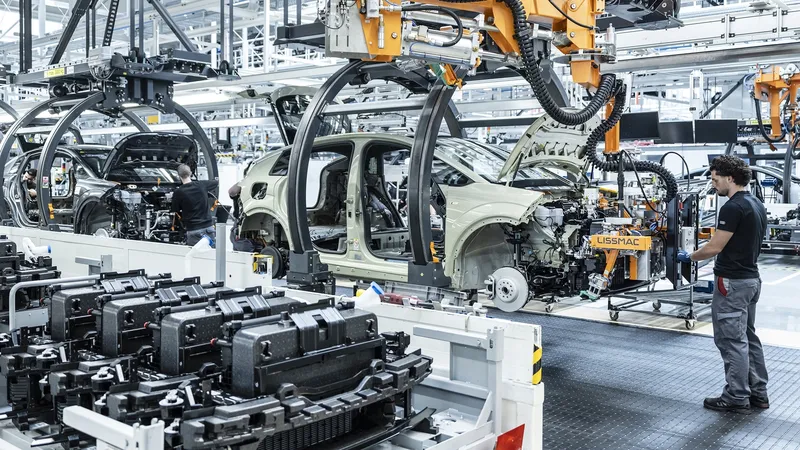 Con sólo 21 meses de desarrollo, Audi da luz verde a la producción de su coche eléctrico más barato (35.760€ en España)