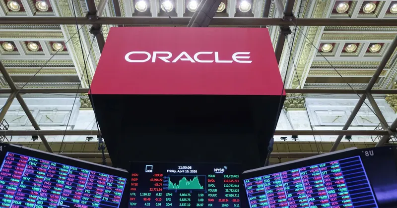 Oracle enfrenta presión para financiar su expansión en IA sin perder su grado de inversión