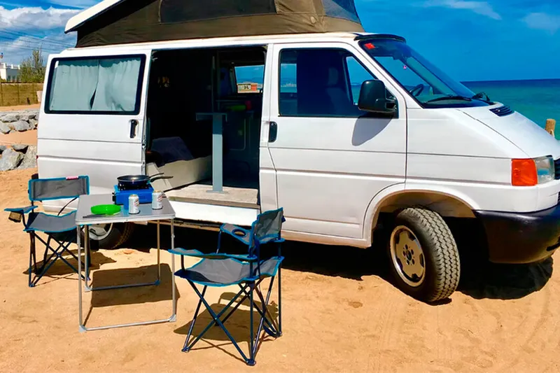 Viajar en camper se ha puesto de moda y ha cabreado a los autocaravanistas de toda la vida: "Los novatos están dañando nuestra imagen"