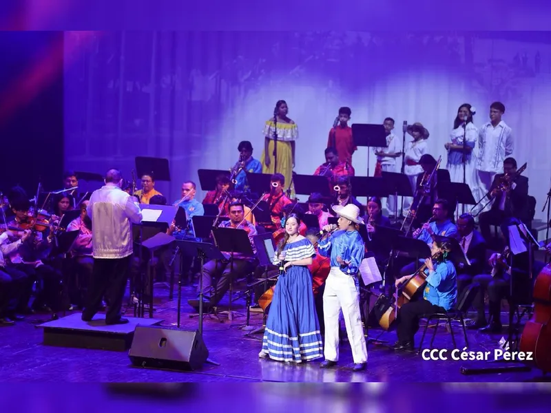Hermosísima Gala Cultural de Hermandad Centroamericana