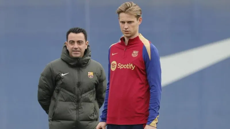 La llamada de Xavi a De Jong: "Me sorprendió bastante"