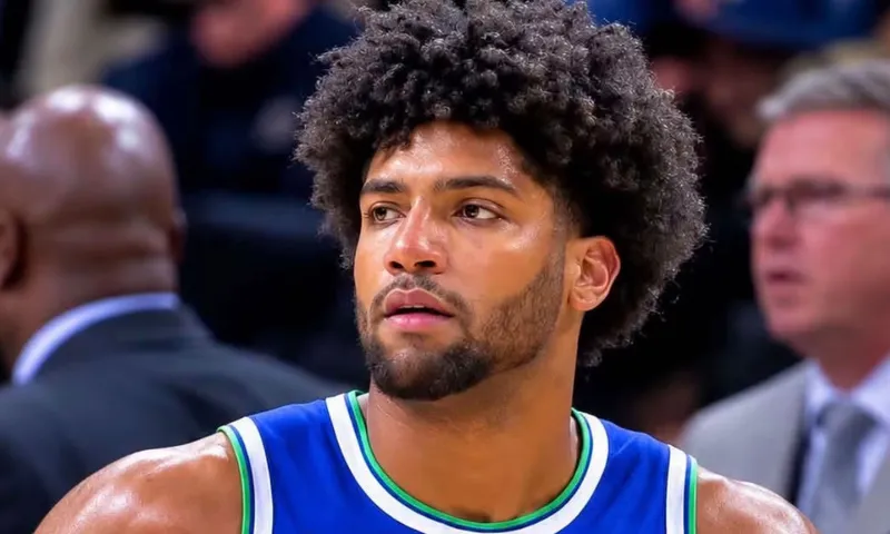Norchad Omier aprovecha sus minutos y destaca en triunfo de Timberwolves