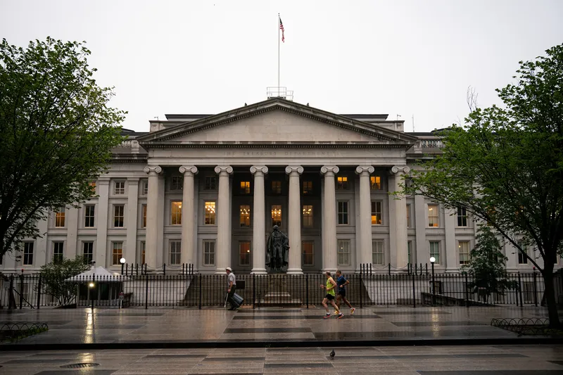 Bonos de EE.UU. a 10 años superan el 5% por primera vez desde 2023 ante el temor a la inflación