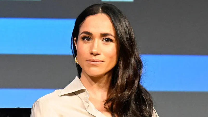 Meghan Markle rompe el silencio y se dice 'profundamente angustiada' por las acusaciones contra su padre
