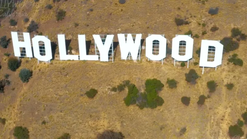 Hollywood critica la inteligencia artificial en público, pero una de cada diez vacantes ya está relacionada con ella