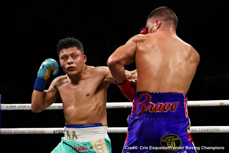Isaac «Pitbull» Cruz se impone en el sexto a Néstor Bravo