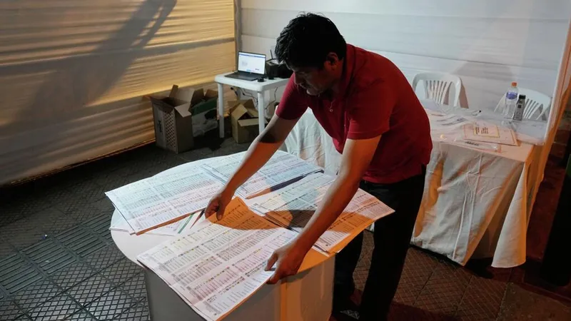 ¿Qué restricciones habrá durante los comicios presidenciales en Perú?