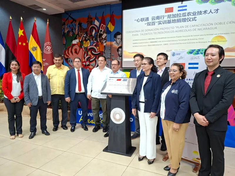 Proyecto de "Capacitación doble cien " entrega equipos a tecnicos agricolas de Cur Matagalpa