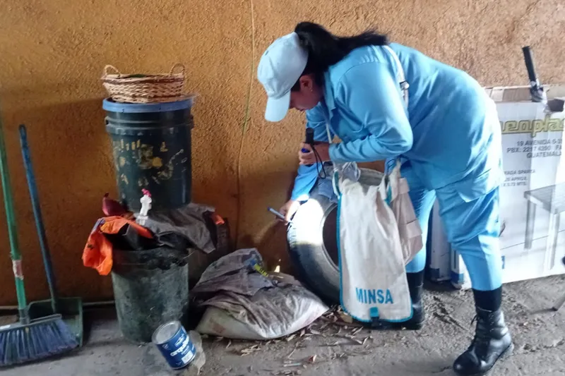 Intensifican eliminación de criaderos de mosquitos en Managua