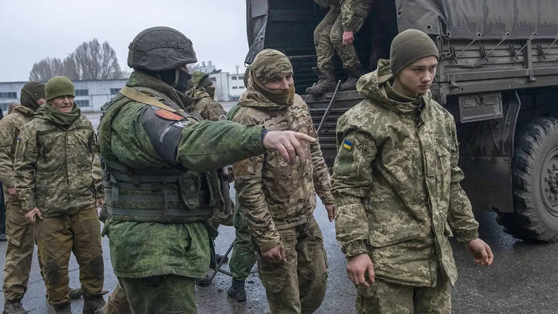 Rusia publica lista de cientos de prisioneros de guerra ucranianos que Kiev no quiere recibir
