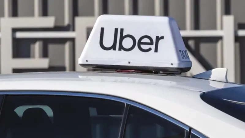 Uber dejó de fabricar su propio coche autónomo. Ahora quiere controlar la plataforma donde compitan todos