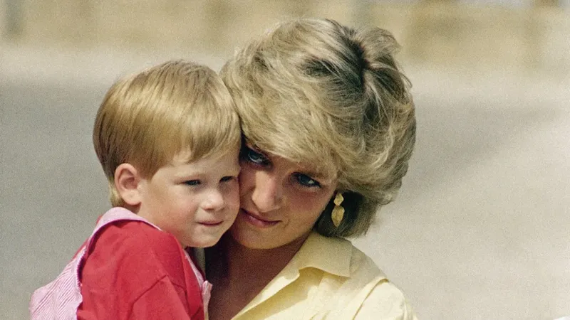 Así fue la visita de Archie y Lilibet a la casa donde creció la princesa Diana