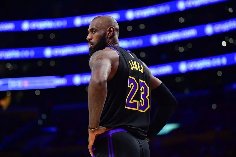 LeBron James se marcha de los Lakers