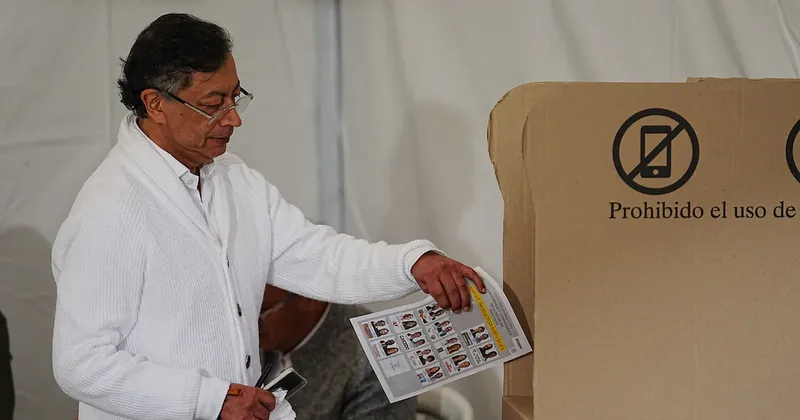 Colombia se encuentra ante un peligroso enfrentamiento político