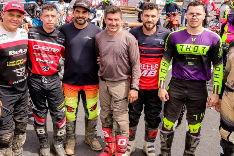 120 pilotos participan en la competencia nacional de Moto Enduro