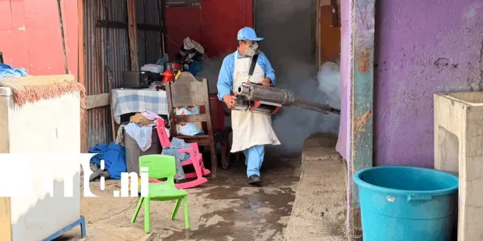 Barrio Ariel Darce fortalece prevención contra dengue, zika y chikungunya
