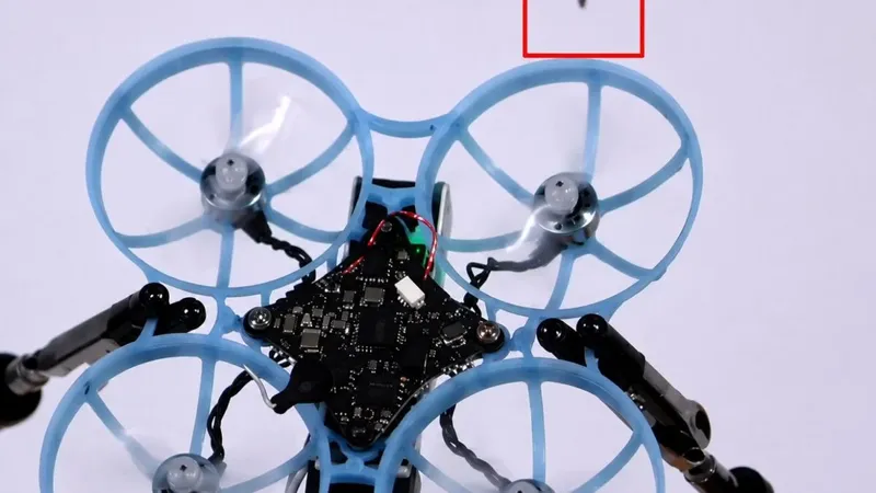 Un dron autónomo promete patrullar la casa y eliminar mosquitos sin repelentes ni insecticidas