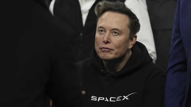 Musk evidencia el abismo entre las élites y la población de Ucrania
