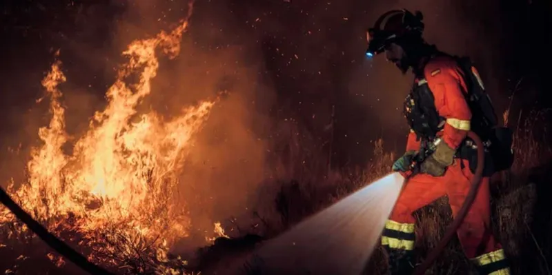Emergencia nacional en España por devastadores incendios forestales