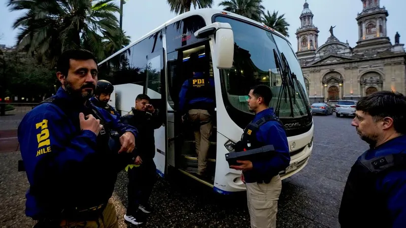 El Gobierno de Chile busca triplicar presupuesto para expulsar a migrantes irregulares