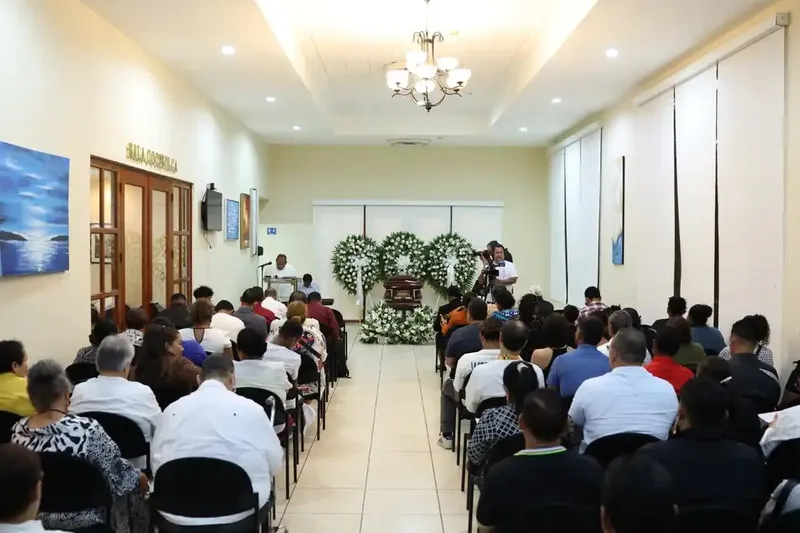 Dan último adiós a Brooklyn Rivera en emotiva ceremonia