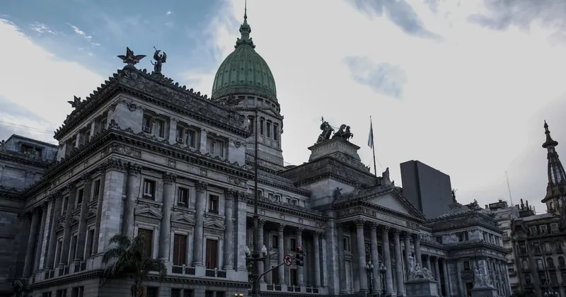 Presupuesto 2027: qué plantea el Gobierno de Milei para la inflación, el PBI y el dólar