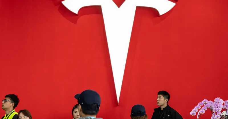 Tesla evalúa vender su negocio en China antes de un acuerdo con SpaceX, dice el WSJ