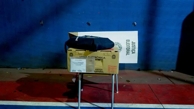 ¿Cómo podría impactar la decisión de extender el horario de votación en Brasil?