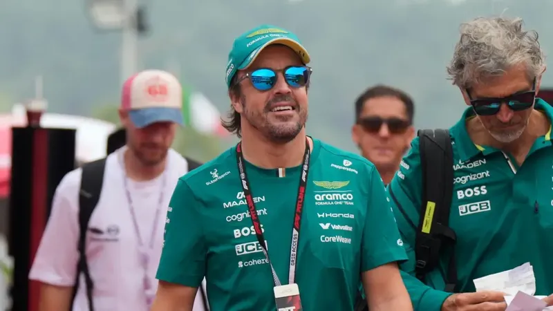 Castigo a Russell, Kimi es más líder y Alonso gana posiciones: así está la clasificación